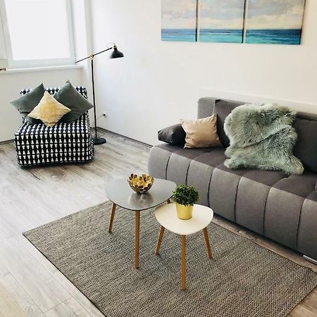 Central Apartments Veszprem Ngoại thất bức ảnh