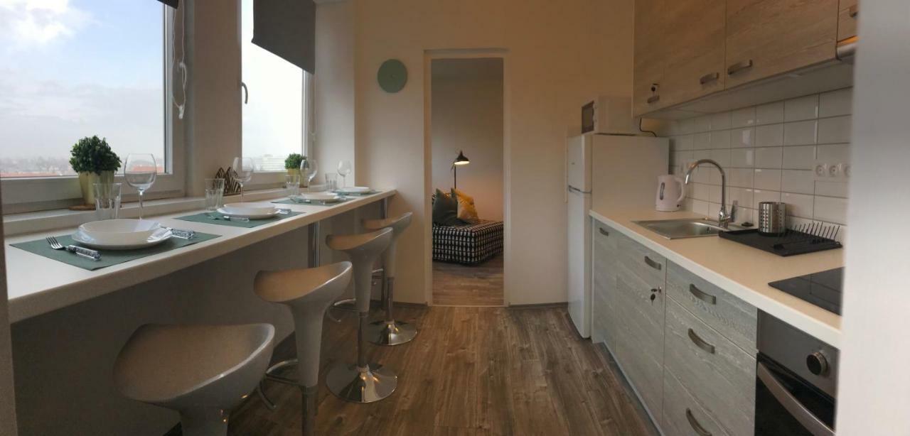 Central Apartments Veszprem Ngoại thất bức ảnh