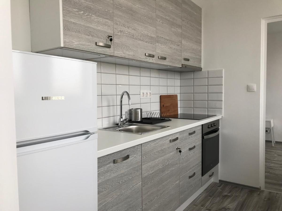 Central Apartments Veszprem Ngoại thất bức ảnh